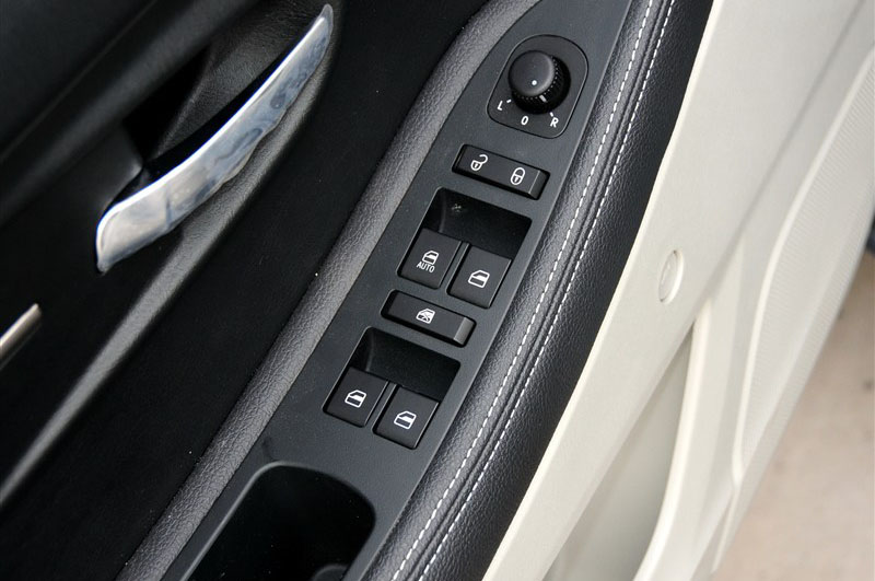 2014款 1.5L 手动标准版