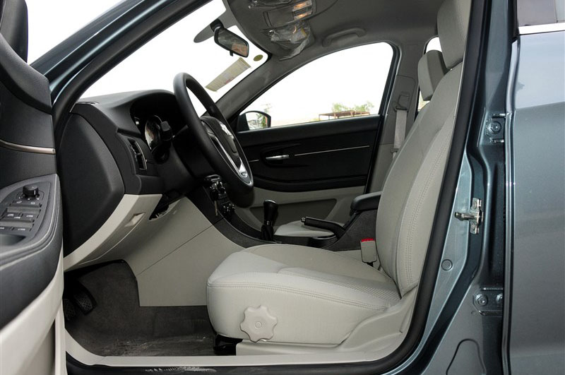 2014款 1.5L 手动标准版