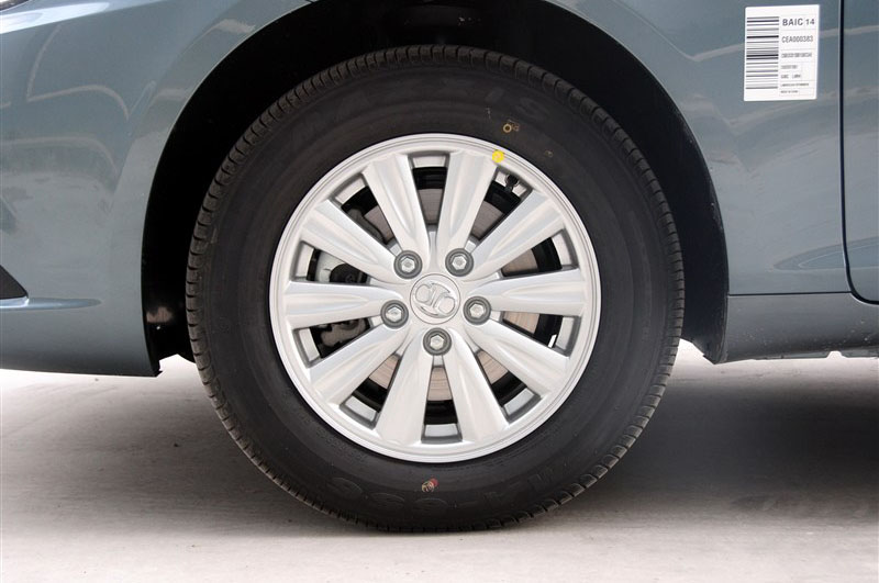 2014款 1.5L 手动标准版