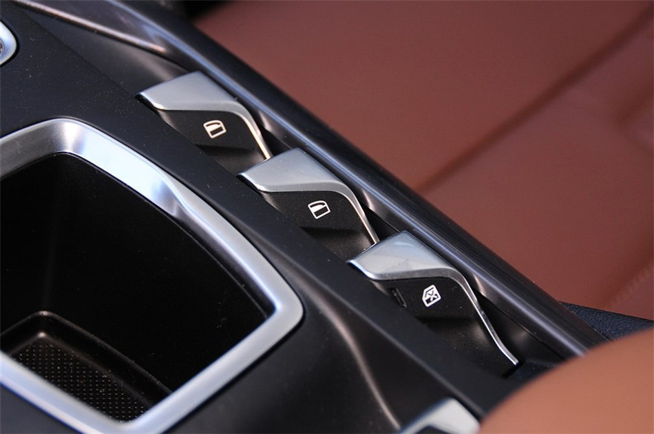 DS5 2013 1.6T AT THP200 