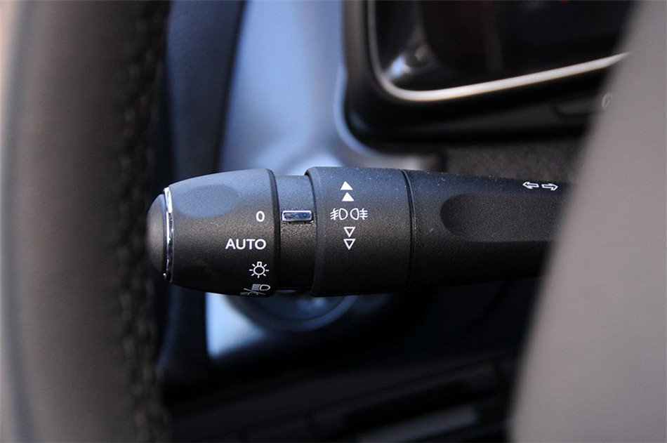 DS5 2013 1.6T AT THP200 