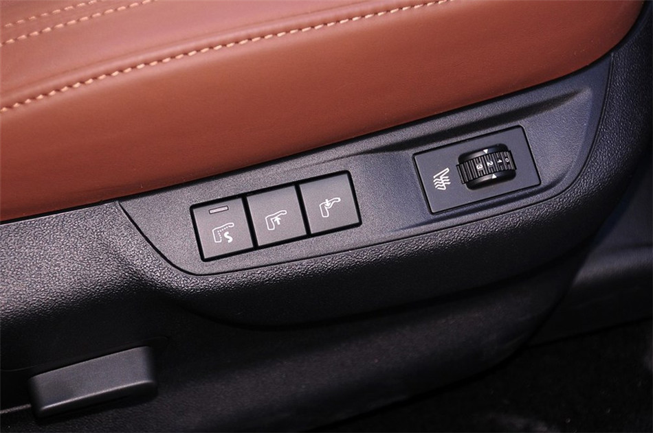 DS5 2013 1.6T AT THP200 οռ