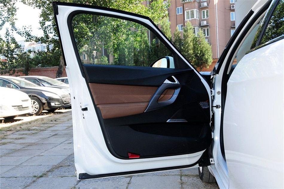 DS5 2013 1.6T AT THP200 οռ