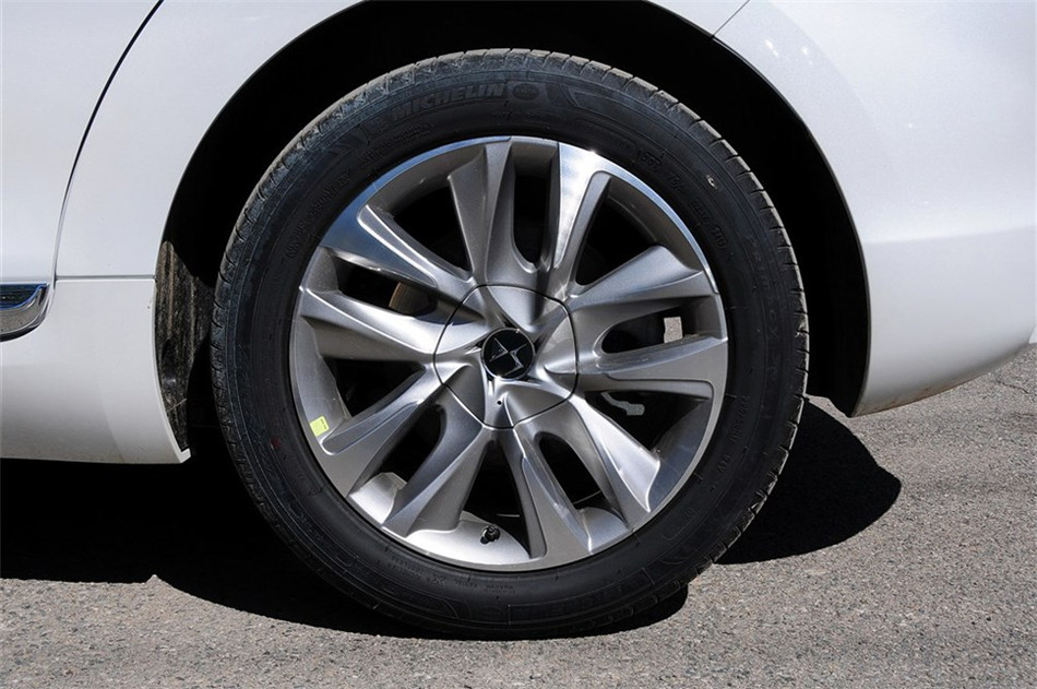 DS5 2013 1.6T AT THP200 