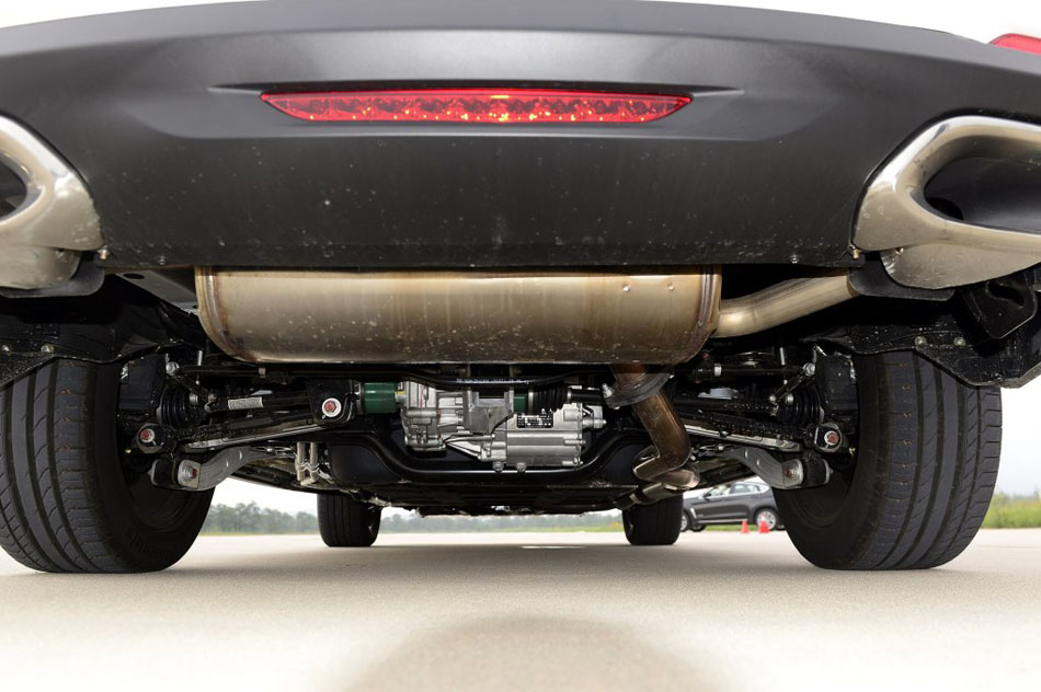 2015款 2.0T 四驱旗舰型 引擎底盘