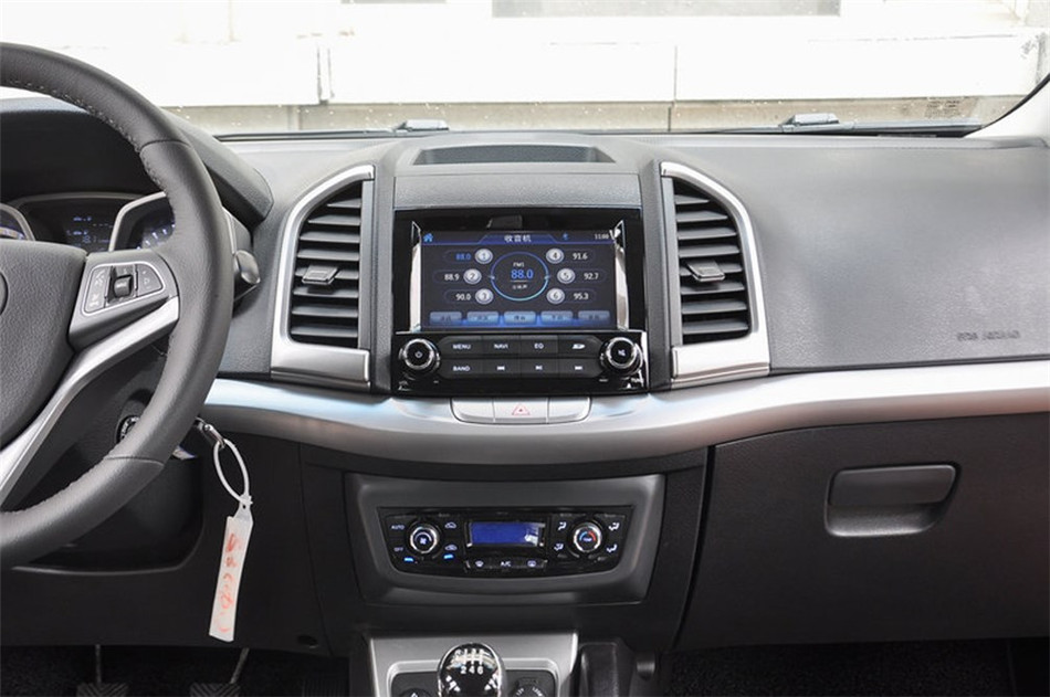 2014款 1.5L MT 豪华智能型 内饰