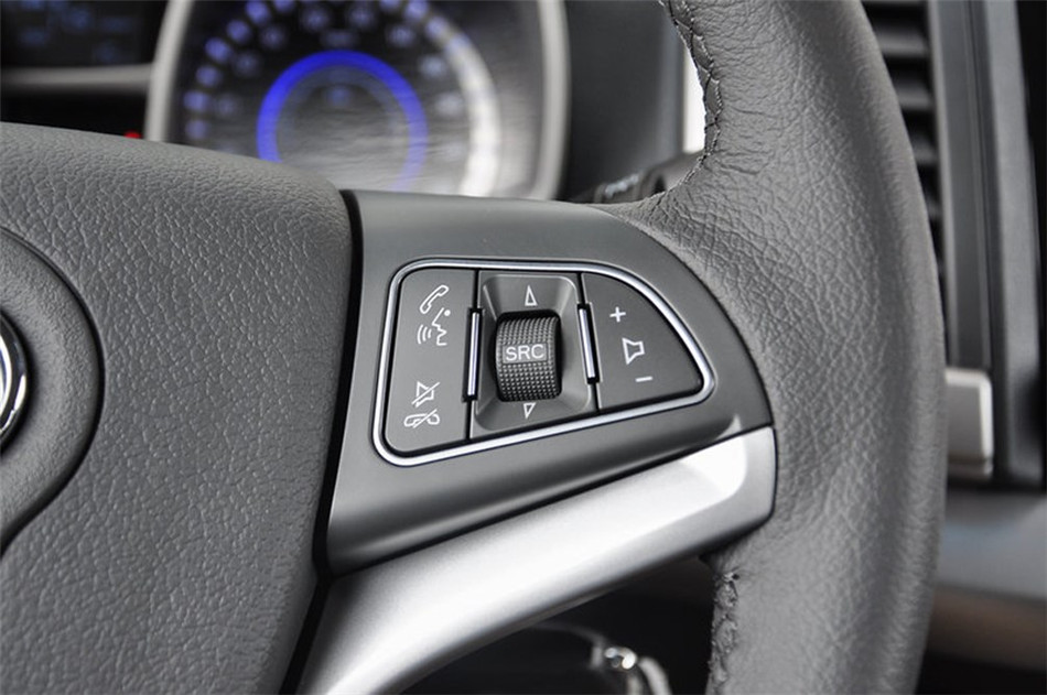 2014款 1.5L MT 豪华智能型 内饰