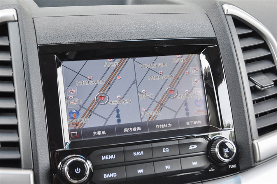 2014款 1.5L MT 豪华智能型 内饰