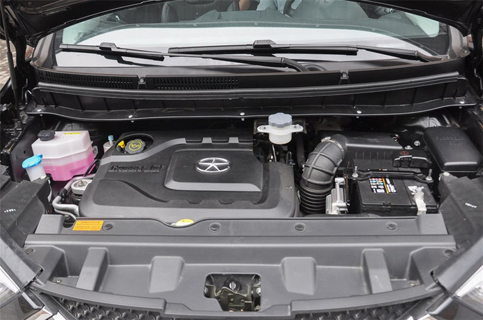 2014款 1.5L MT 豪华智能型 引擎底盘