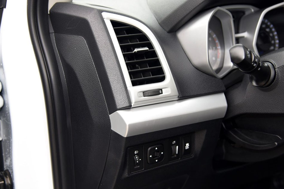 2016款 1.5L 手动豪华智能型 内饰