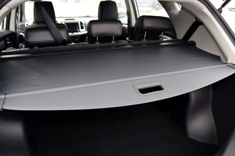 2016款 1.5L 手动豪华智能型 座椅空间