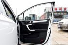 2016款 1.5L 手动豪华智能型 座椅空间