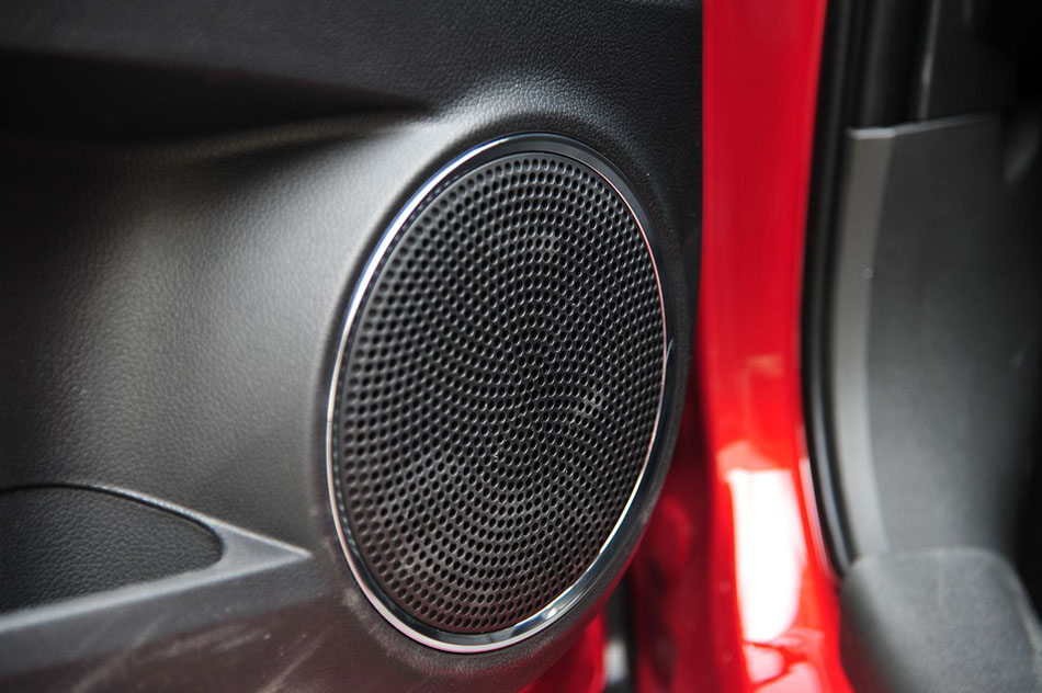 2015款 1.5L 自动豪华型 座椅空间