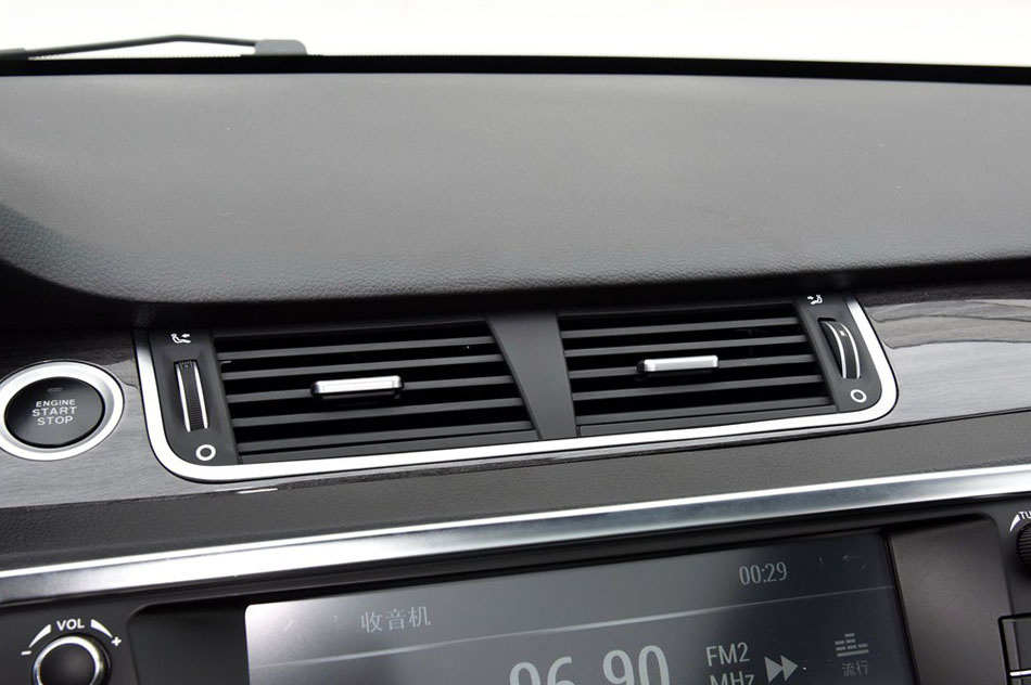 2015款 2.0T 全景尊享版 内饰