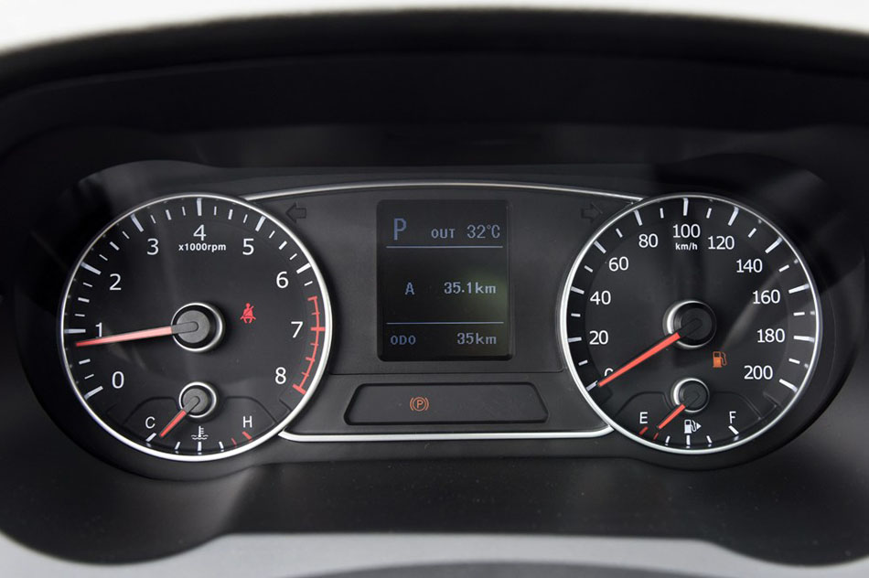 2015款 2.0T 全景尊享版 内饰