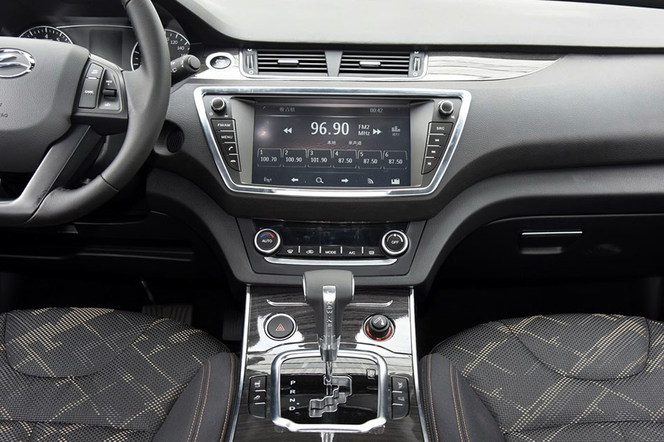 2015款 2.0T 全景尊享版 内饰