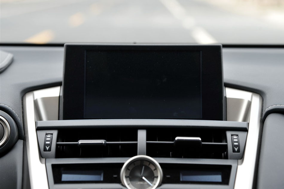 2015款 200t 全驱 F SPORT 内饰