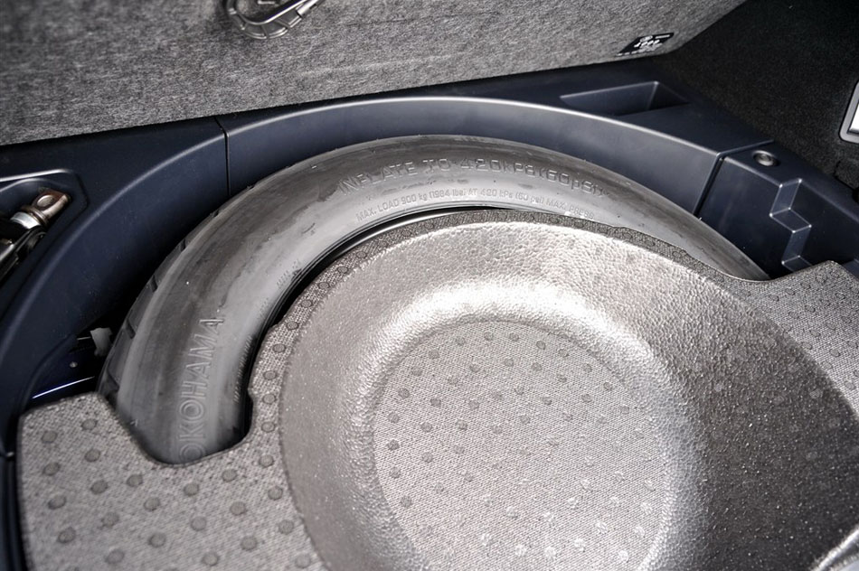 2015款 200t 全驱 F SPORT 座椅空间