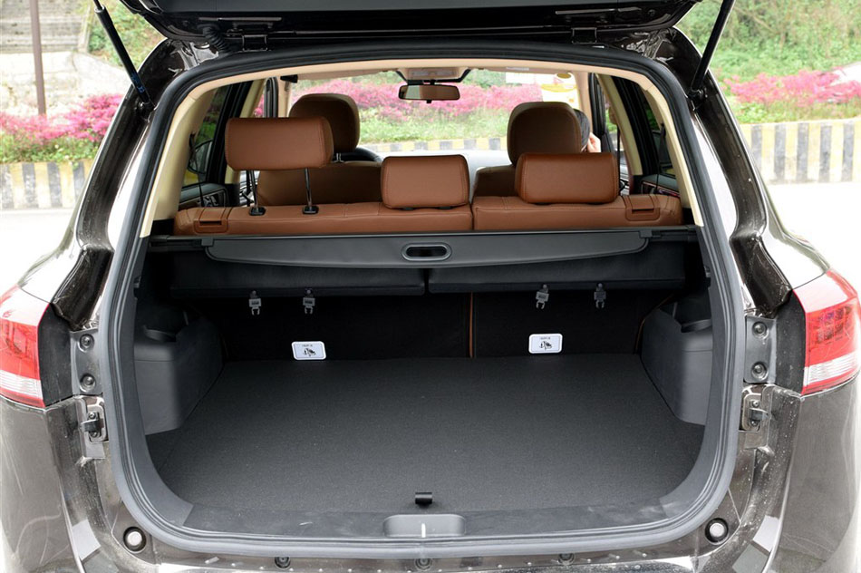 2015款 1.8T CVT睿智型 座椅空间