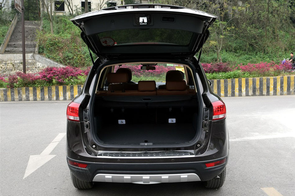 2015款 1.8T CVT睿智型 座椅空间