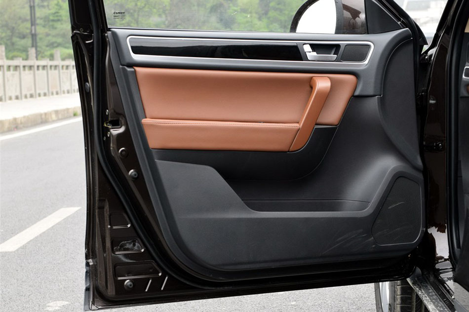 2015款 1.8T CVT睿智型 座椅空间