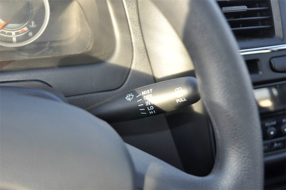 2013款 1.5L MT 精英型 内饰