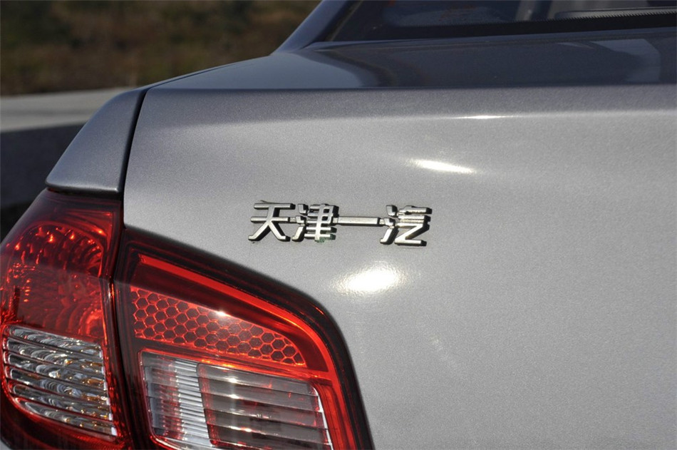 2013款 1.5L MT 精英型 其他