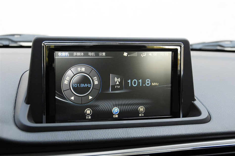 2015款 1.6L 自动乐趣型 内饰