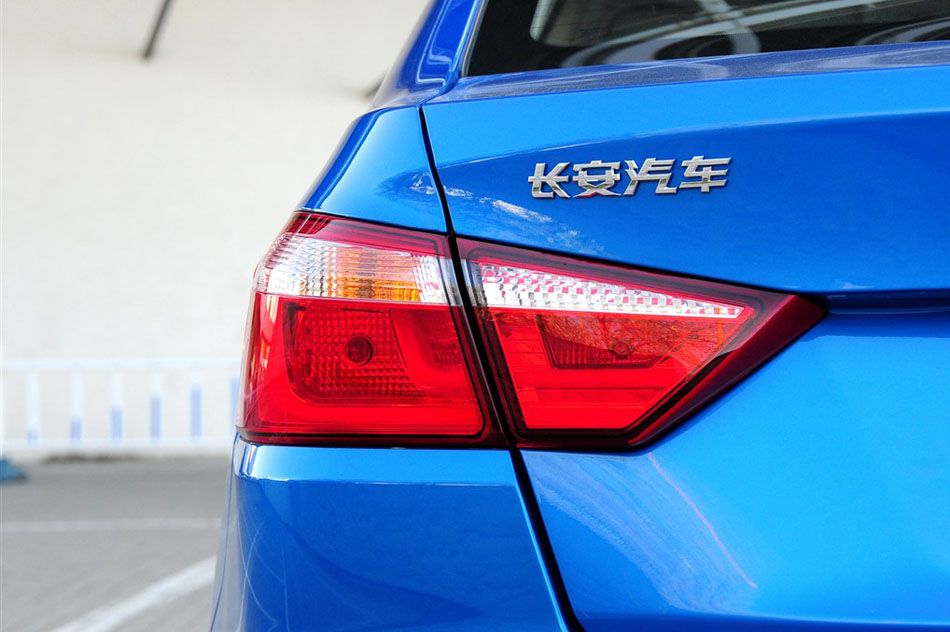 2015款 1.6L 自动乐趣型 细节