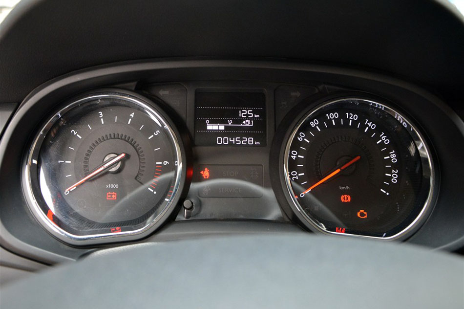 2015款 1.6L 手动先锋型 内饰