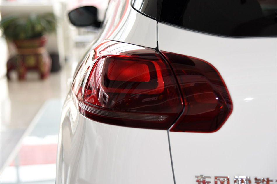 2015款 1.6THP 自动智能型 细节