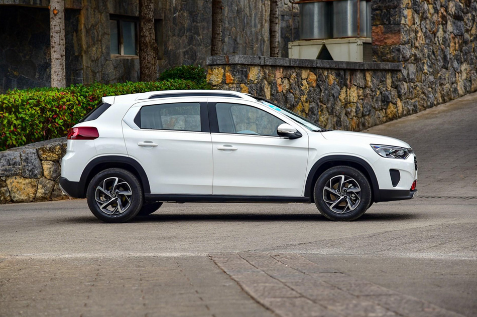 2019款 190THP 自动越领版 外观