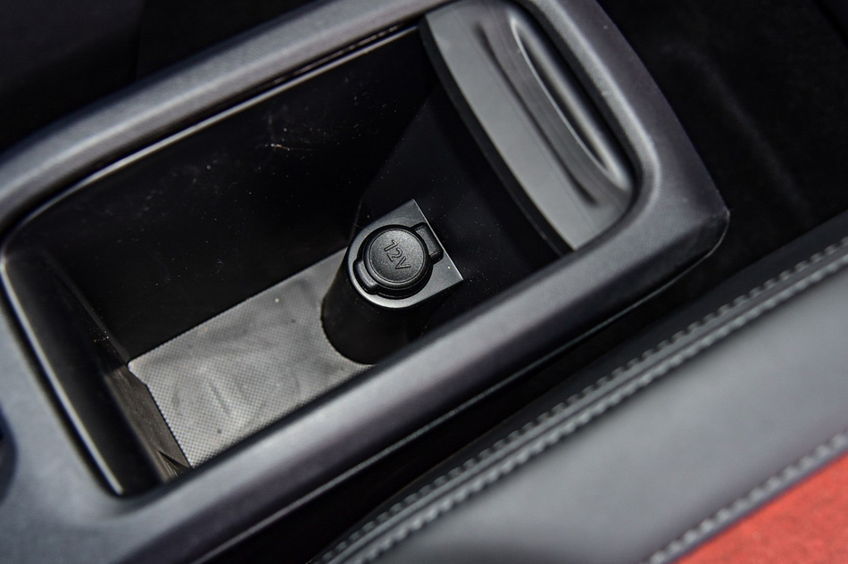 2019款 190THP 自动越领版 座椅空间