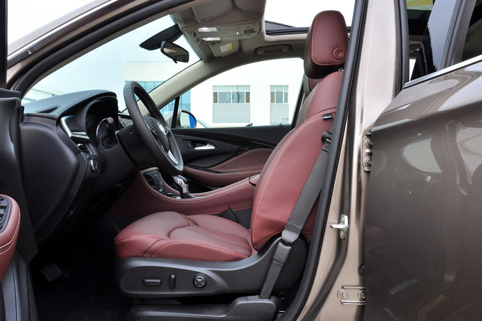 2014款 28T 精英型 座椅空间