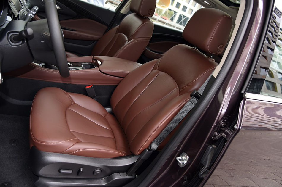2015款 20T 四驱豪华型 座椅空间