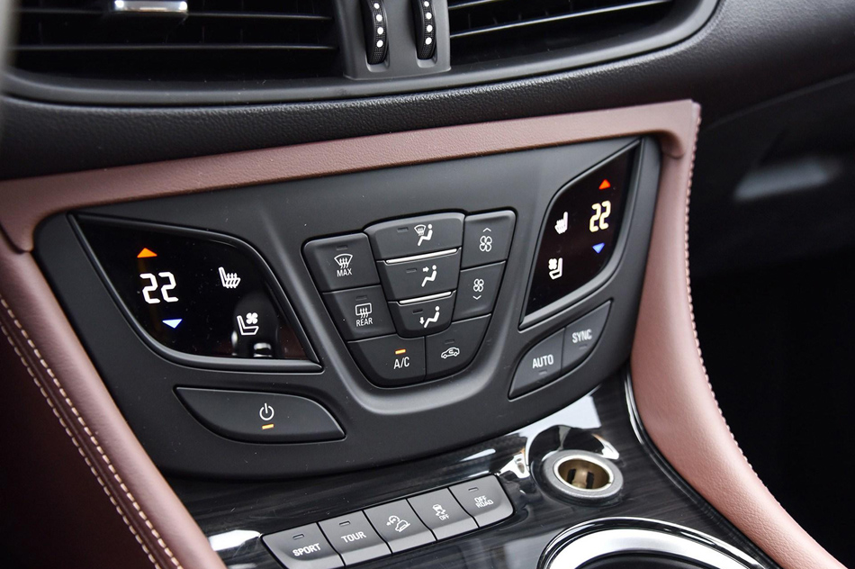 2018款 28T 四驱全能运动旗舰型 内饰