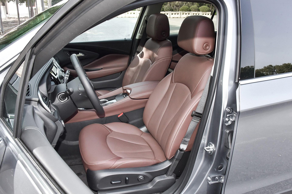 2018款 28T 四驱全能运动旗舰型 座椅空间