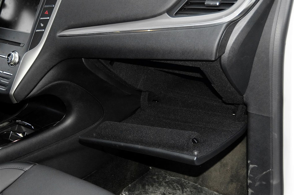 2014款 2.0T 四驱尊耀版 内饰