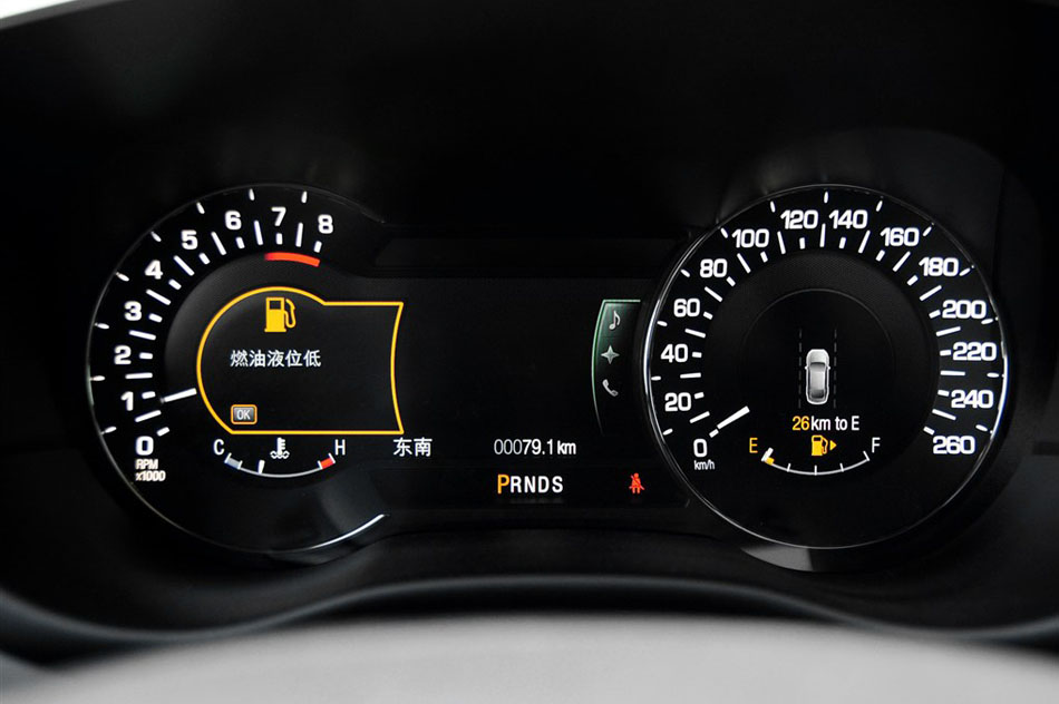 2014款 2.0T 四驱尊耀版 内饰