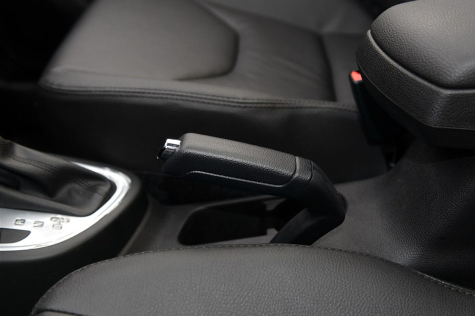 2015款 1.8L 自动尊贵型 内饰