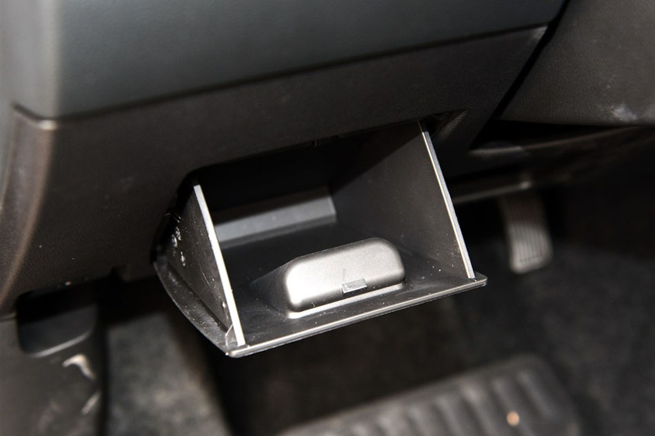 2015款 1.8L 自动尊贵型 内饰