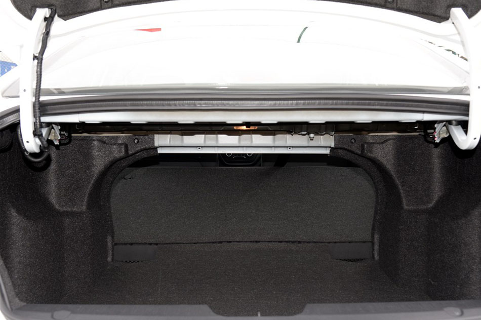 2015款 1.5T 手动风尚版 座椅空间