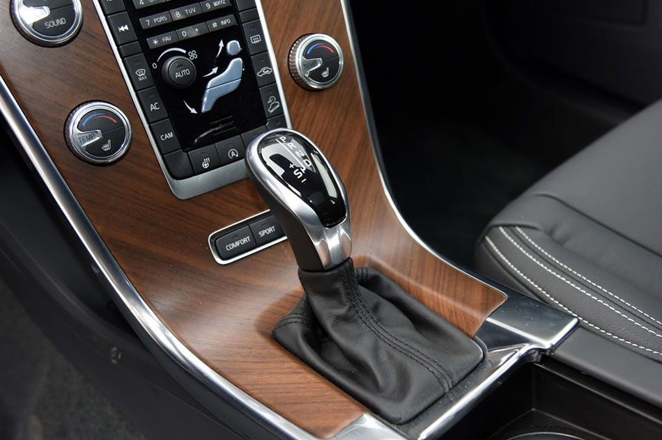 2015款 2.5T T6 AWD 智越版 内饰