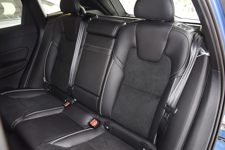 2019款 T5 四驱智远运动版 座椅空间