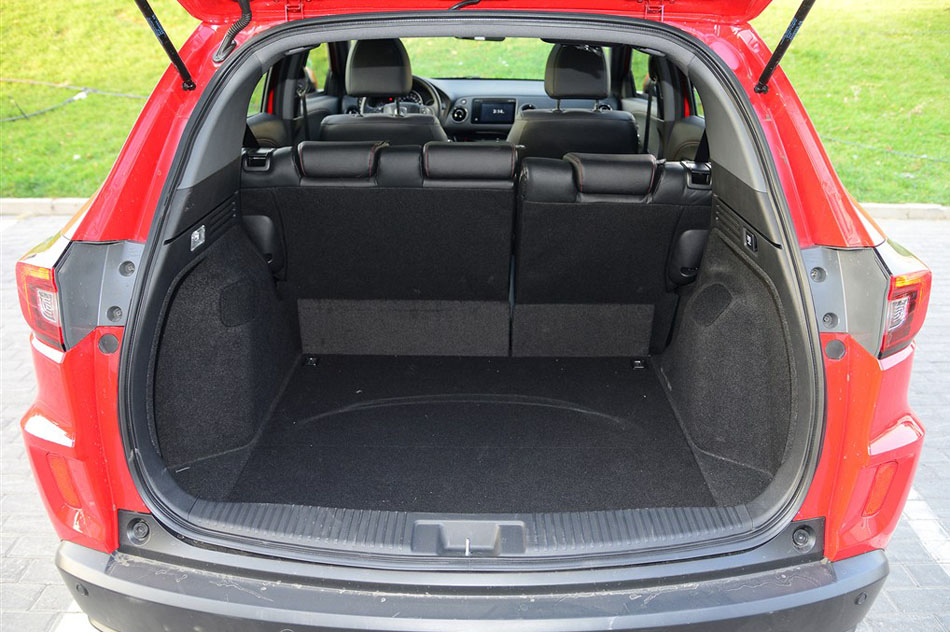 2015款 1.8L VTi CVT豪华版 座椅空间