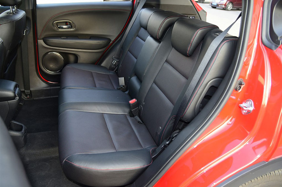2015款 1.8L VTi CVT豪华版 座椅空间