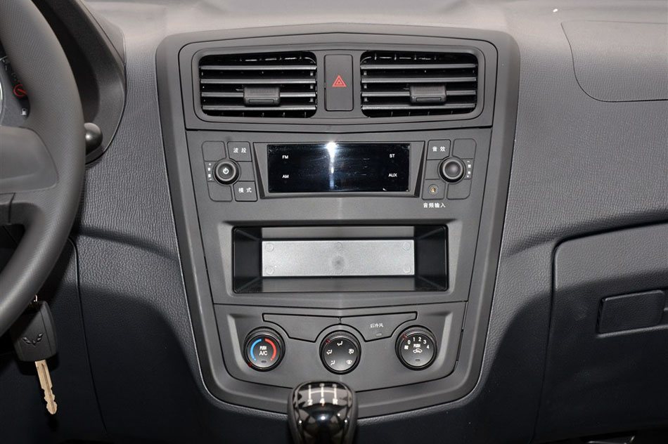 2015款 1.8L1.8L 舒适型 内饰