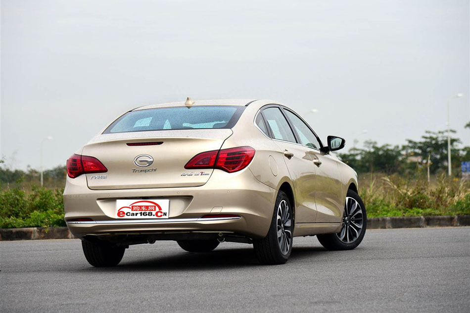 2015款 1.8T 自动尊贵型 外观