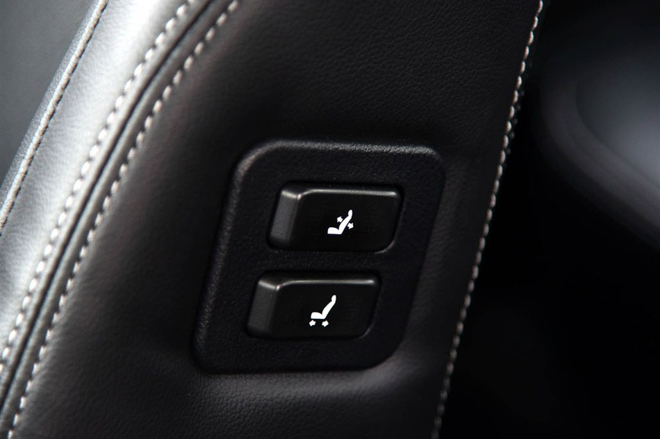 2015款 1.8T 自动尊贵型 空间