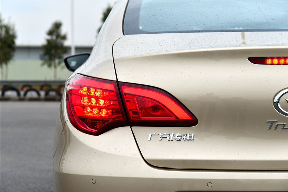 2015款 1.8T 自动尊贵型 细节